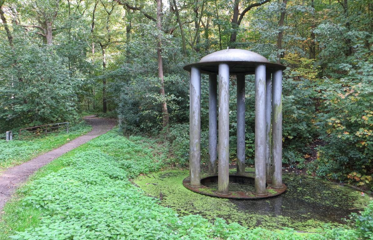 Wassertempel an der Halde Schwerin